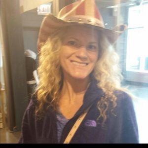 Meet your Posher, Noel